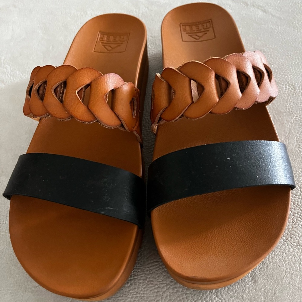Reef Brown and Black Braided Sandals